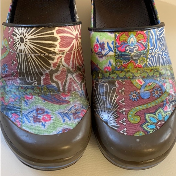 Dansko waterproof clogs - Picture 2 of 4